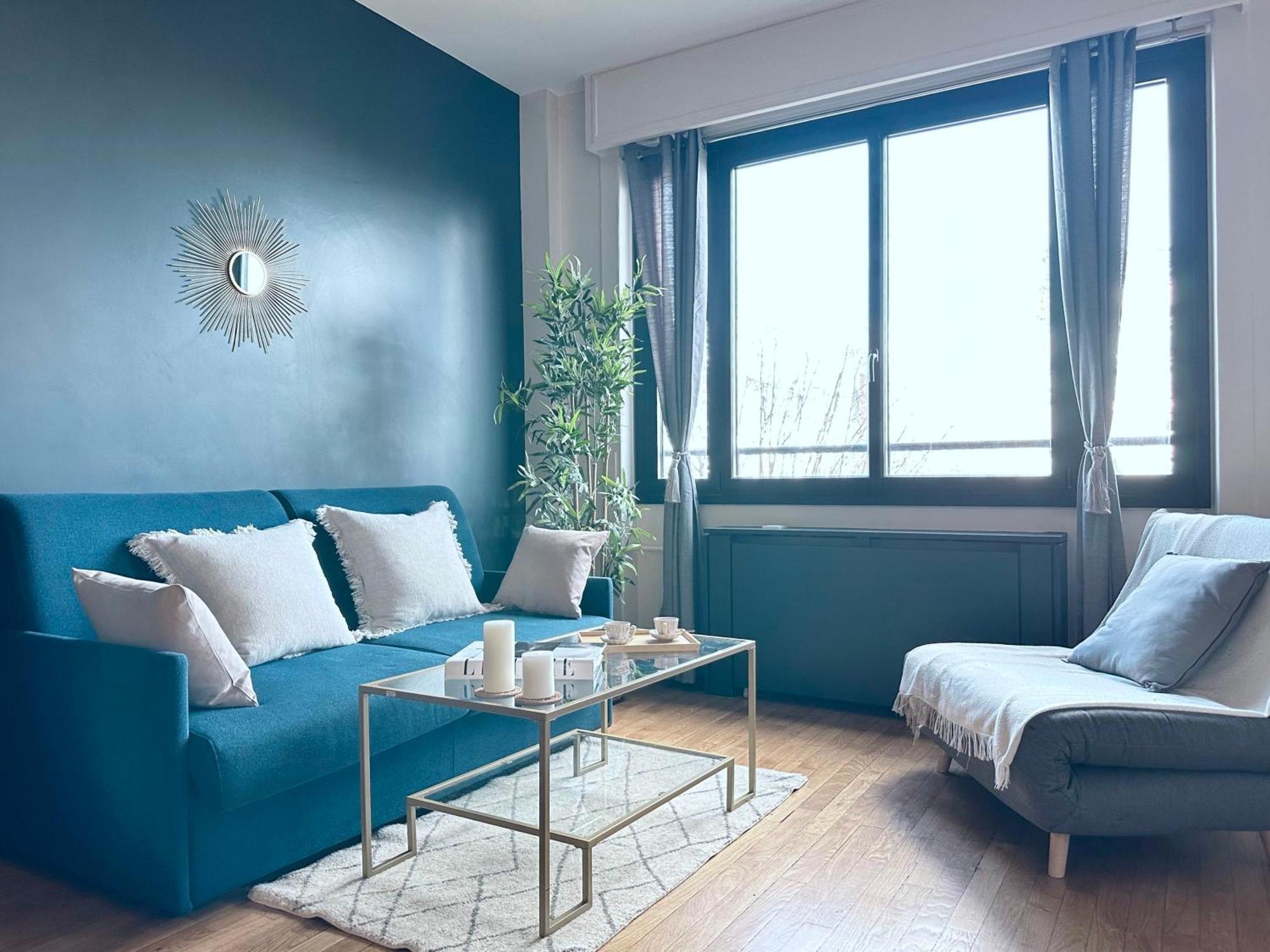 Stylish Apartment With A Balcony In Paris Exteriör bild